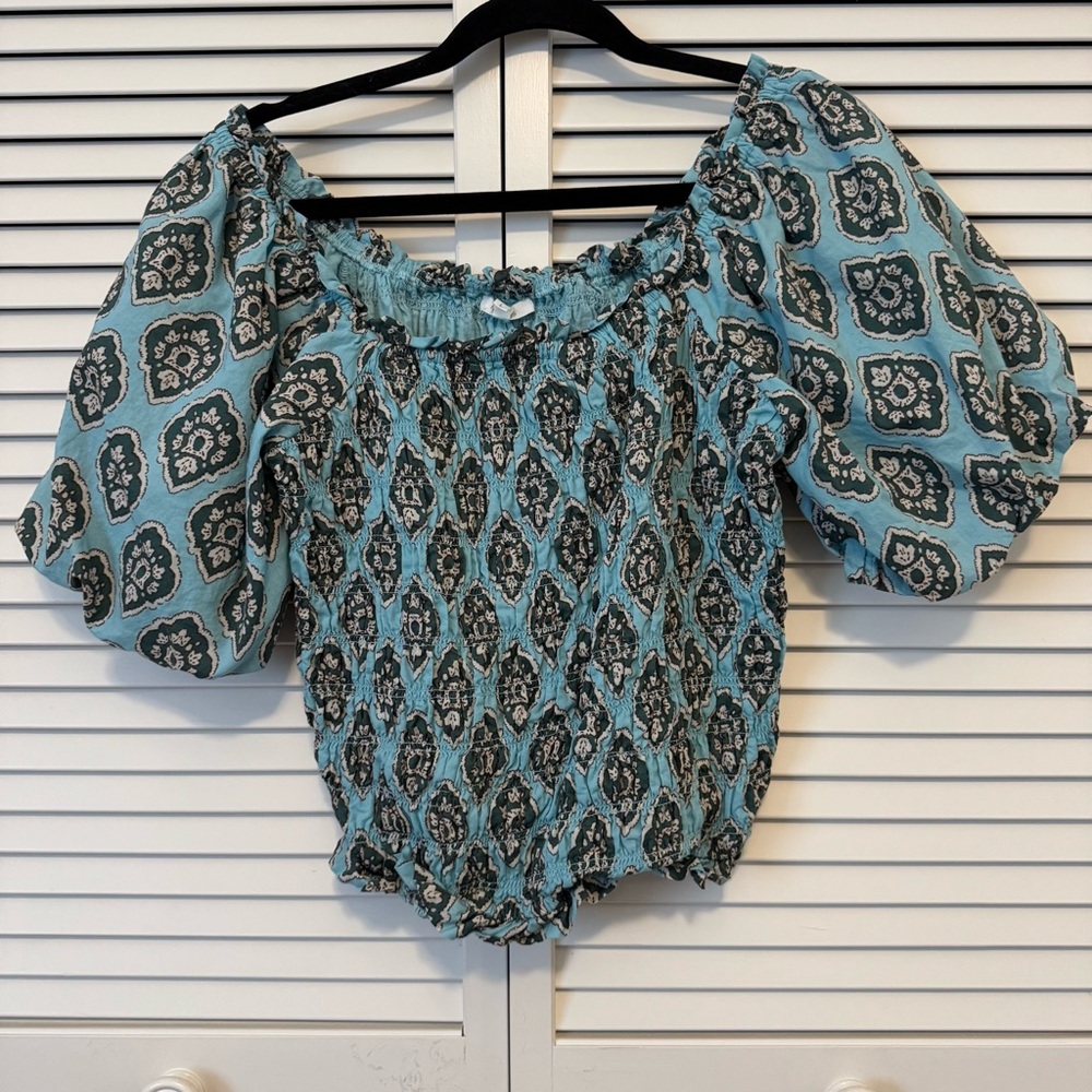 Maurices Blue and Black Patterned Blouse Size Large - Picture 2 of 9